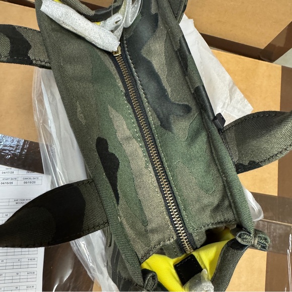 Marc Jacobs The Camo Jacquard Small Tote Bag - Green - Picture 12 of 14